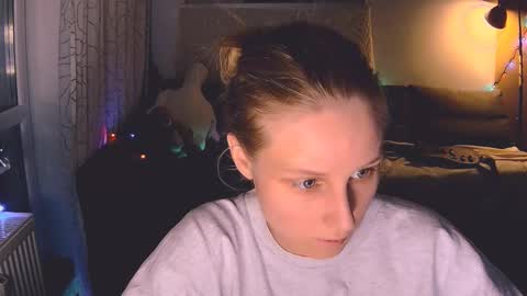 joy_keys online show from December 17, 4:53 pm