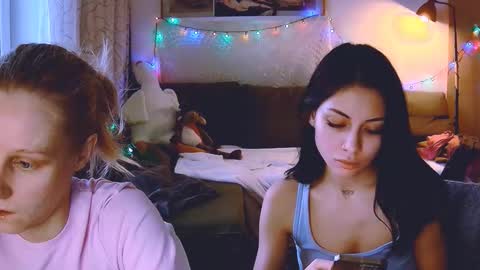 joy_keys online show from December 21, 11:44 am