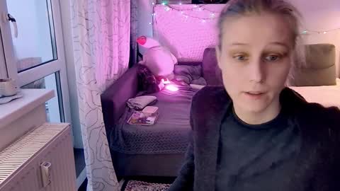 joy_keys online show from February 8, 2:16 pm