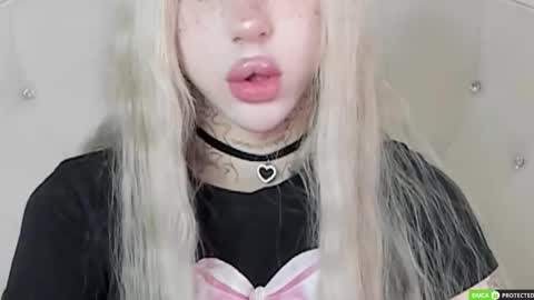 Joy Barker online show from November 15, 8:33 am