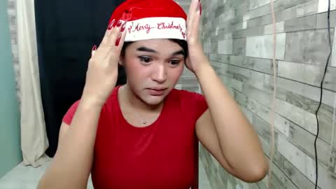 Snapshot of joycum_xxx chatting on December 1, 10:10 pm JOY in your heart  online show from December 1, 10:10 pm