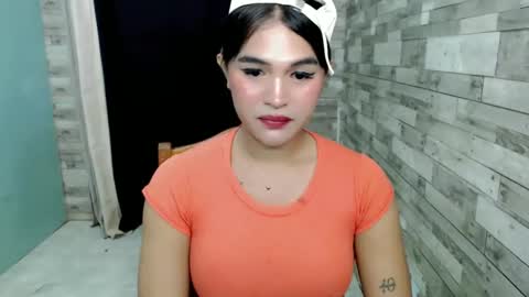 Snapshot of joycum_xxx chatting on December 10, 1:43 am JOY in your heart  online show from December 10, 1:43 am