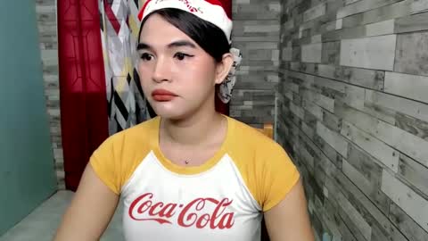Snapshot of joycum_xxx chatting on December 17, 10:00 pm JOY in your heart  online show from December 17, 10:00 pm
