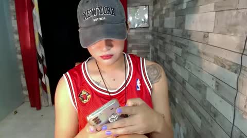 Snapshot of joycum_xxx chatting on January 23, 11:47 pm JOY in your heart  online show from January 23, 11:47 pm