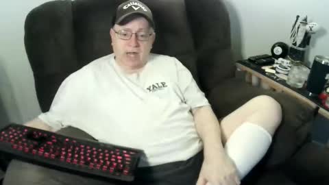 jpmel99 online show from February 8, 12:36 am