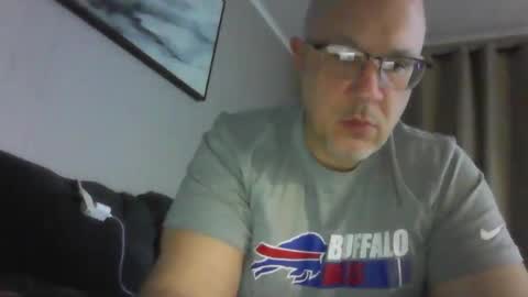 Snapshot of jr1871 chatting on January 15, 12:21 pm jr1871 online show from January 15, 12:21 pm