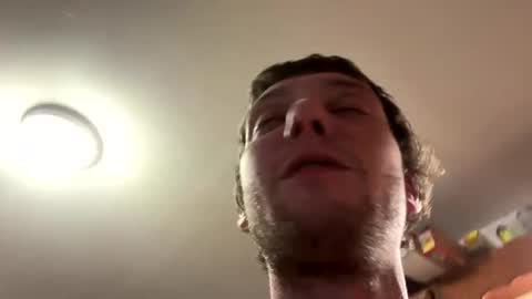 Snapshot of jr_is_back chatting on March 4, 3:11 am Assholelover online show from March 4, 3:11 am