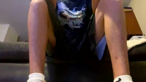 Snapshot of jr_is_back chatting on March 7, 12:37 am Assholelover online show from March 7, 12:37 am