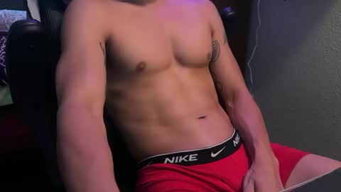 Snapshot of jrxguy chatting on October 11, 12:21 am jrxguy online show from October 11, 12:21 am