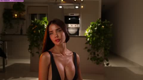 Jennifer Diaz online show from October 4, 6:28 pm