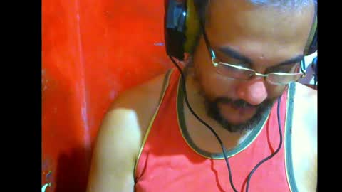 jshepeherdd online show from April 24, 6:32 pm