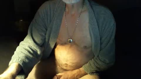 Snapshot of jt335577 chatting on December 13, 4:22 am jt335577 online show from December 13, 4:22 am