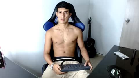 Snapshot of juan_da01 chatting on February 19, 12:46 am JuanDa online show from February 19, 12:46 am