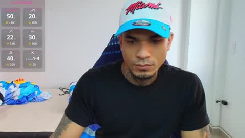 Snapshot of juan_gomez_1 chatting on March 29, 10:21 pm juan_gomez_1 online show from March 29, 10:21 pm