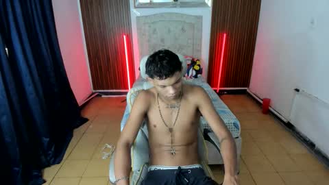 Snapshot of juan_mhata chatting on June 7, 12:59 am Juan Mhata online show from June 7, 12:59 am