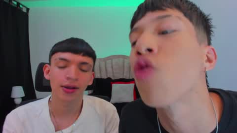 JuanSteven online show from September 30, 10:15 pm