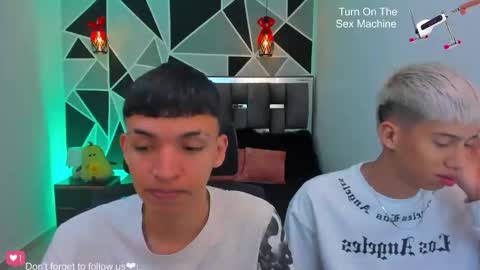 JuanSteven online show from April 5, 11:29 am