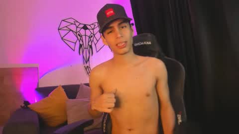 Juan Posada online show from February 3, 3:50 pm