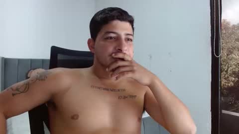 Snapshot of juan_y_ana_69 chatting on December 2, 2:56 pm juan y ana online show from December 2, 2:56 pm