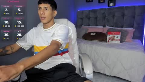 Snapshot of juan_zabala chatting on September 10, 11:43 am Juan online show from September 10, 11:43 am