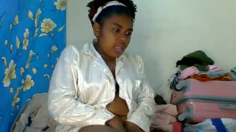 Snapshot of juanah921340 chatting on July 11, 7:33 am Juanah online show from July 11, 7:33 am