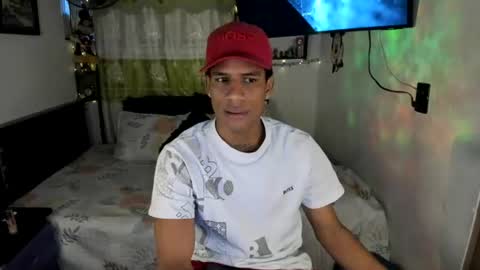 Snapshot of juanbigcock21cm chatting on June 16, 1:03 pm juan jose online show from June 16, 1:03 pm
