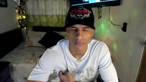 Snapshot of juanbigcock21cm chatting on June 18, 6:56 pm juan jose online show from June 18, 6:56 pm