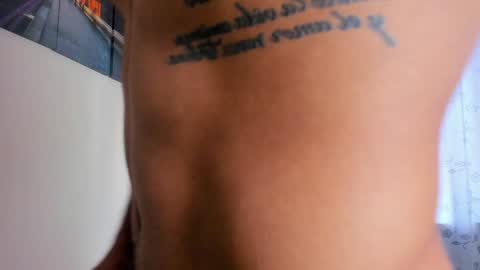 Juan Esteban online show from December 8, 5:33 pm