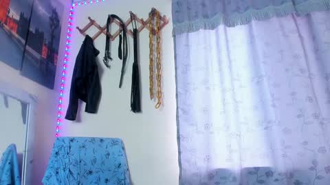 Juan Esteban online show from February 7, 7:38 pm