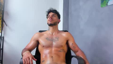 Snapshot of juanbladde chatting on February 7, 7:12 am Juan Esteban online show from February 7, 7:12 am