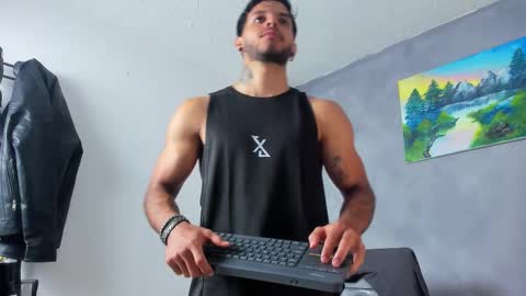 Snapshot of juanbladde chatting on February 22, 3:29 am Juan Esteban online show from February 22, 3:29 am