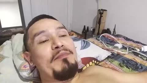 juanchis_24 online show from October 12, 11:37 pm