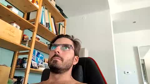 Snapshot of juandecol chatting on September 10, 11:10 am juandecol online show from September 10, 11:10 am