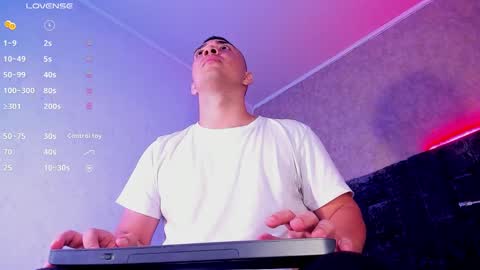 Juan David online show from February 15, 1:05 pm