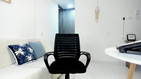 Juan Diego Uribe online show from September 21, 2:13 am