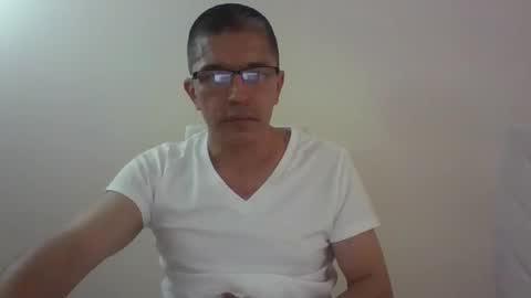 juanearth1 online show from January 9, 12:02 am