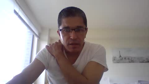 juanearth1 online show from June 2, 9:50 pm
