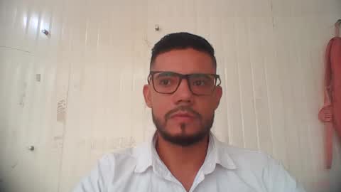 Snapshot of juanfe_style chatting on November 20, 2:28 pm juanfe_style online show from November 20, 2:28 pm