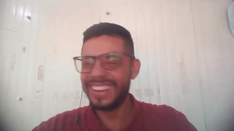 Snapshot of juanfe_style chatting on March 26, 3:17 pm juanfe_style online show from March 26, 3:17 pm