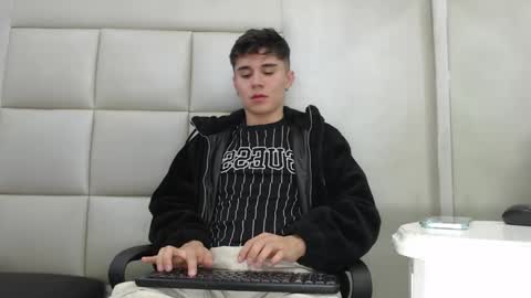 JuanGomm online show from January 15, 7:50 pm