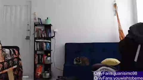 Snapshot of juanisimo_ chatting on December 11, 3:58 pm JUANISIMO online show from December 11, 3:58 pm