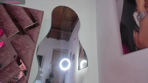 Juanita online show from April 7, 8:53 pm