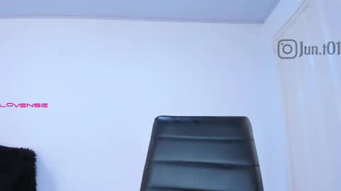            online show from March 11, 5:52 pm