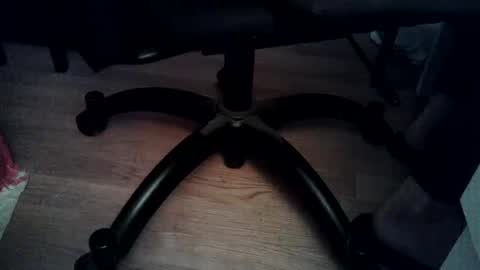 Snapshot of juanitou chatting on February 2, 8:24 am frenchchouchou online show from February 2, 8:24 am