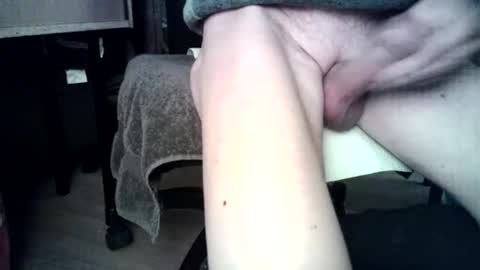 Snapshot of juanitou chatting on November 18, 8:35 pm frenchchouchou online show from November 18, 8:35 pm