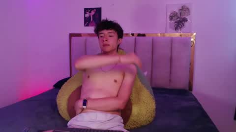 juanmres online show from May 12, 2:47 pm