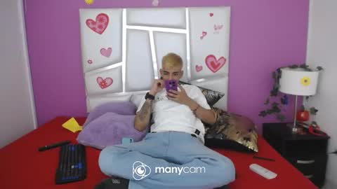 Snapshot of juanse1045panda chatting on October 20, 6:36 am juanse1045panda online show from October 20, 6:36 am