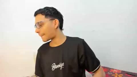 juansuarez204 online show from September 16, 10:44 pm