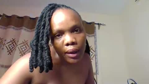 Snapshot of juice_petite3 chatting on April 28, 10:59 pm juice_petite3 online show from April 28, 10:59 pm