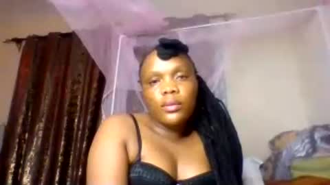 Snapshot of juice_petite3 chatting on July 4, 11:22 pm juice_petite3 online show from July 4, 11:22 pm